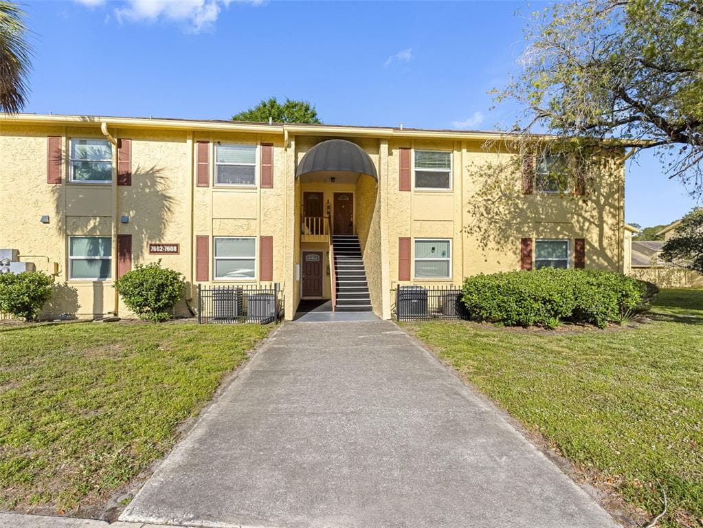 7608 DOLONITA DRIVE UNIT 7608 TAMPA, FL 33615