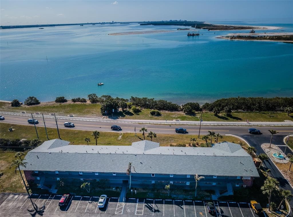 2 CAUSEWAY BOULEVARD UNIT 208 DUNEDIN, FL 34698