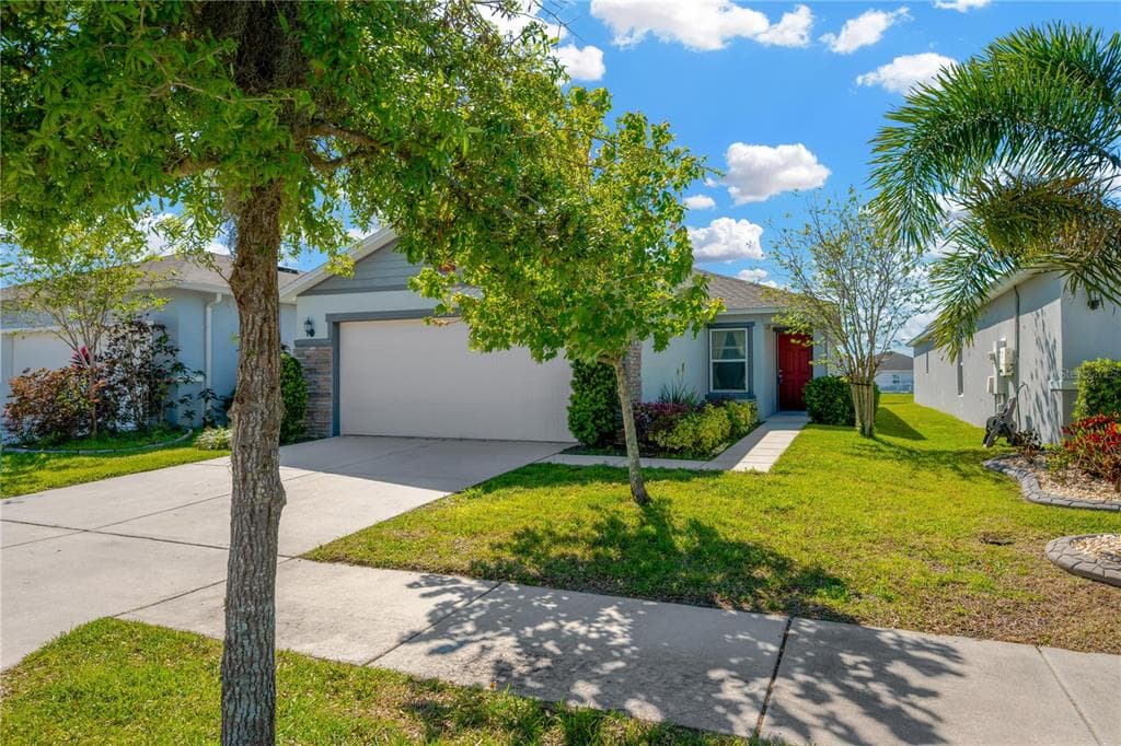 11221 GOLD COMPASS STREET GIBSONTON, FL 33534