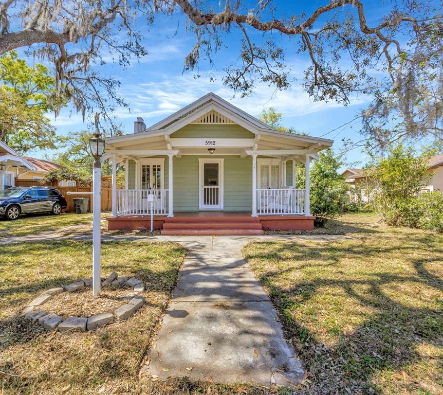 5912 N LYNN AVENUE TAMPA, FL 33604
