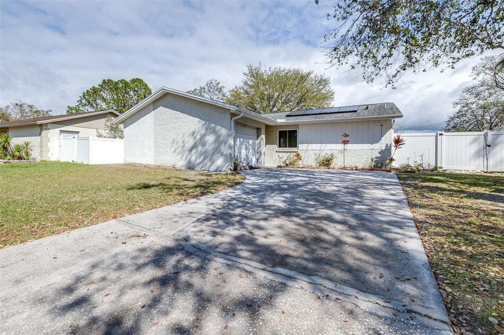 13835 PATHFINDER DRIVE TAMPA, FL 33625