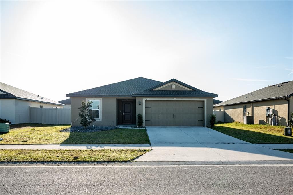 1411 SWAN LAKE CIRCLE DUNDEE, FL 33838