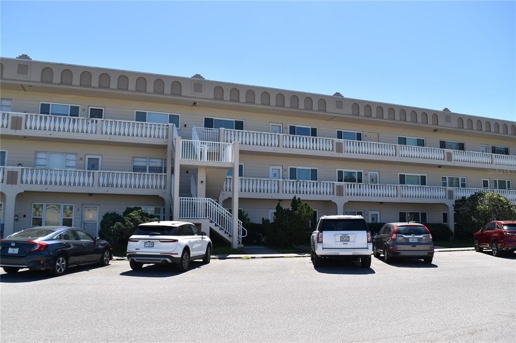 2284 PHILIPPINE DRIVE UNIT 41 CLEARWATER, FL 33763