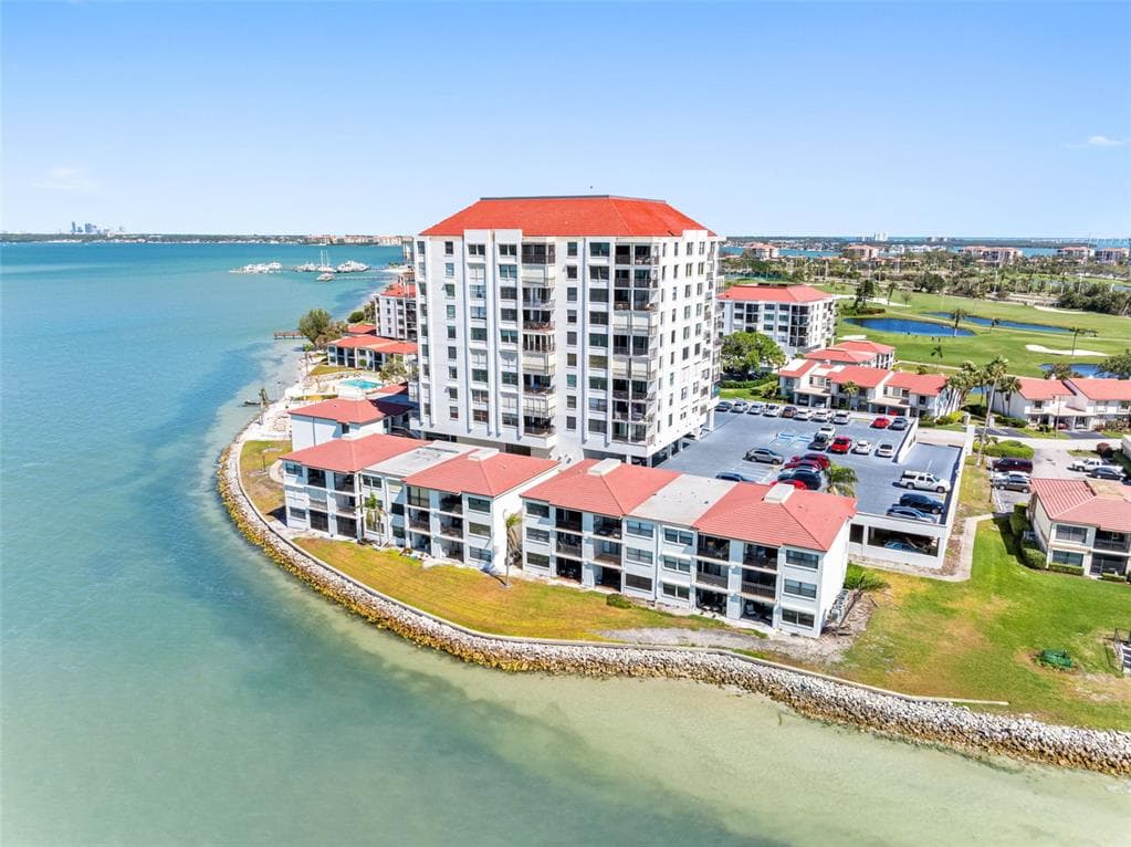 6265 SUN BOULEVARD UNIT 1106 ST PETERSBURG, FL 33715