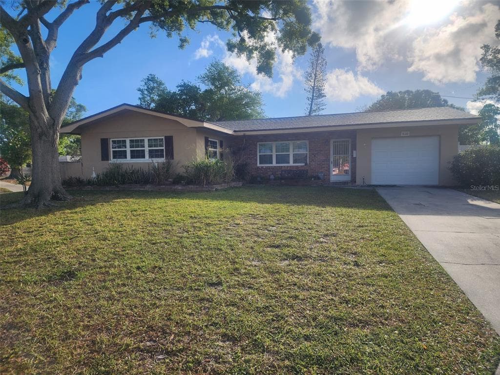 5900 6TH WAY S ST PETERSBURG, FL 33705