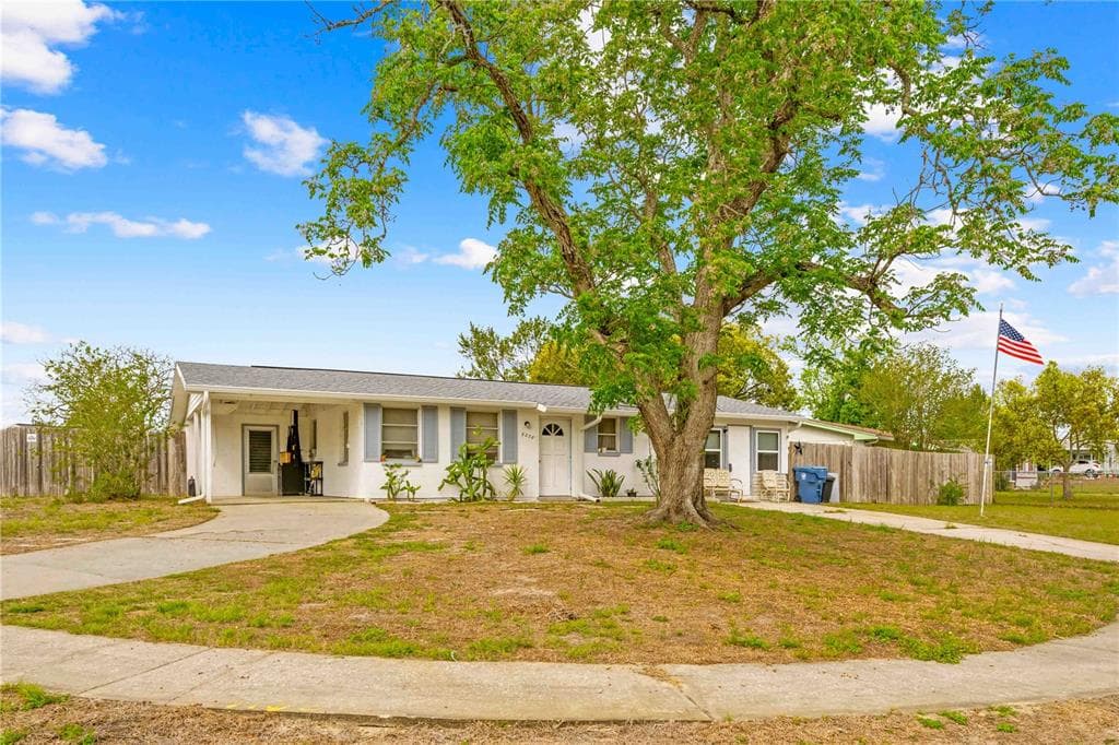 9238 CENTURY DRIVE SPRING HILL, FL 34606