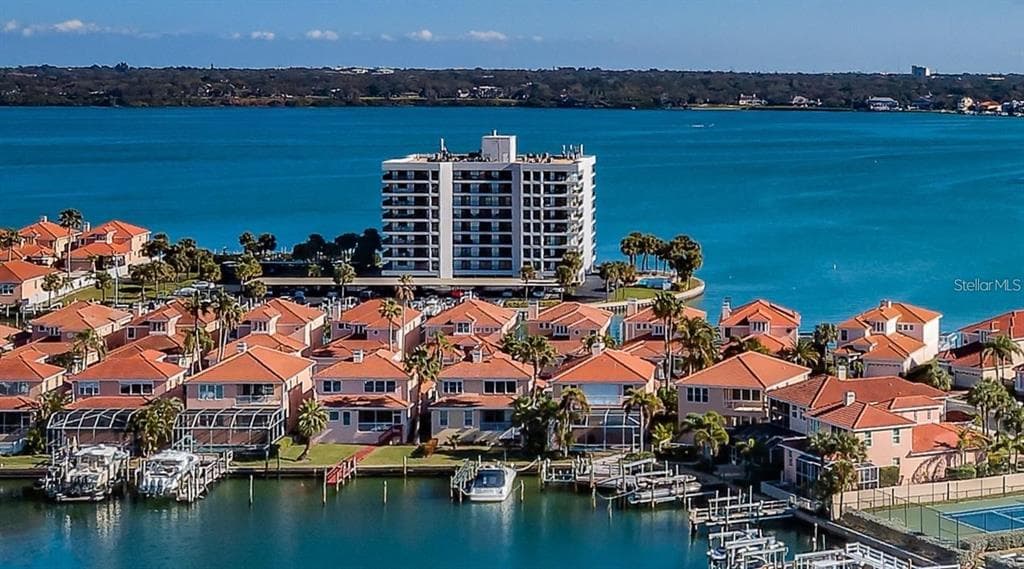 240 SAND KEY ESTATES DRIVE UNIT 266 CLEARWATER BEACH, FL 33767