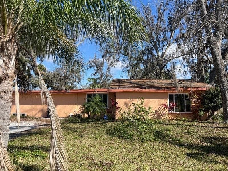 7606 CHAPEL AVENUE PORT RICHEY, FL 34668