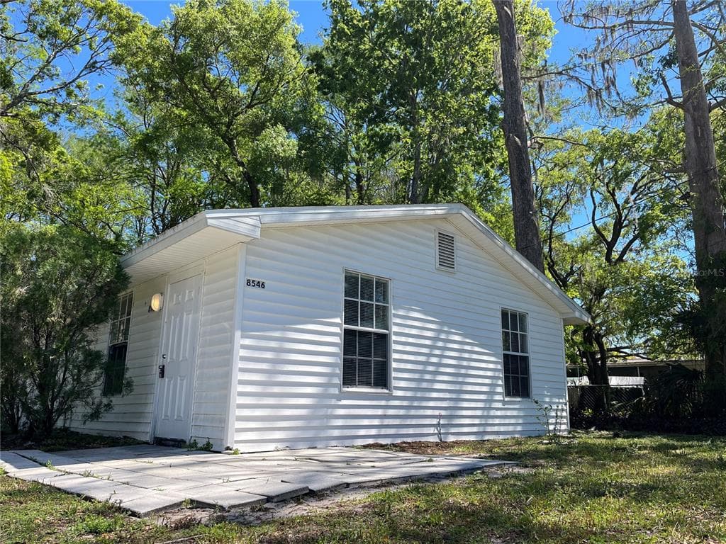 8546 CAMEO DRIVE NEW PORT RICHEY, FL 34654