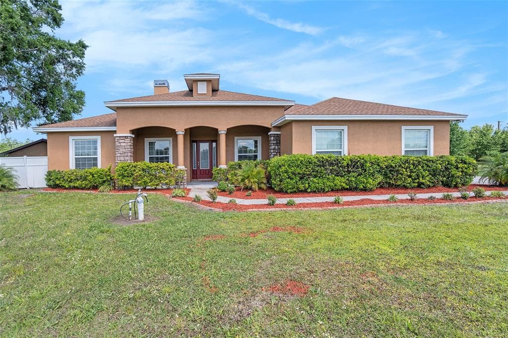 260 MOCCASIN HOLLOW ROAD LITHIA, FL 33547