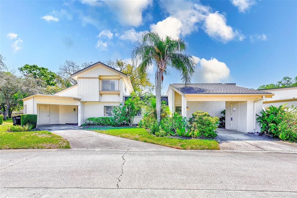 2581 FOREST RUN COURT CLEARWATER, FL 33761