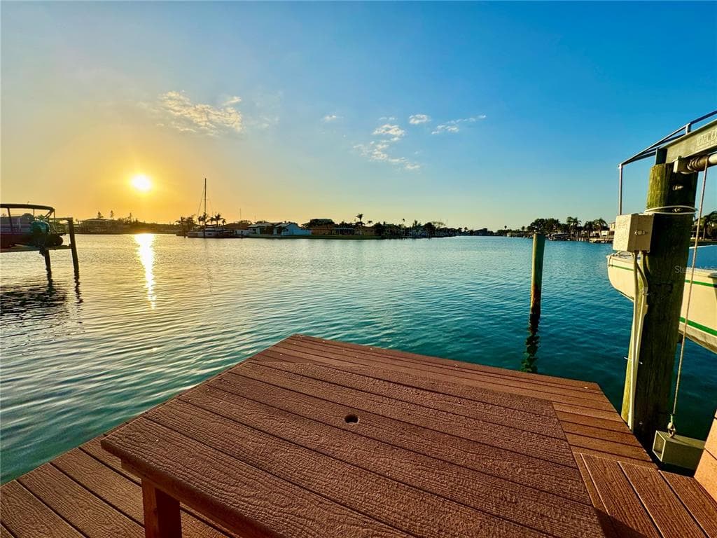 540 115TH AVENUE TREASURE ISLAND, FL 33706