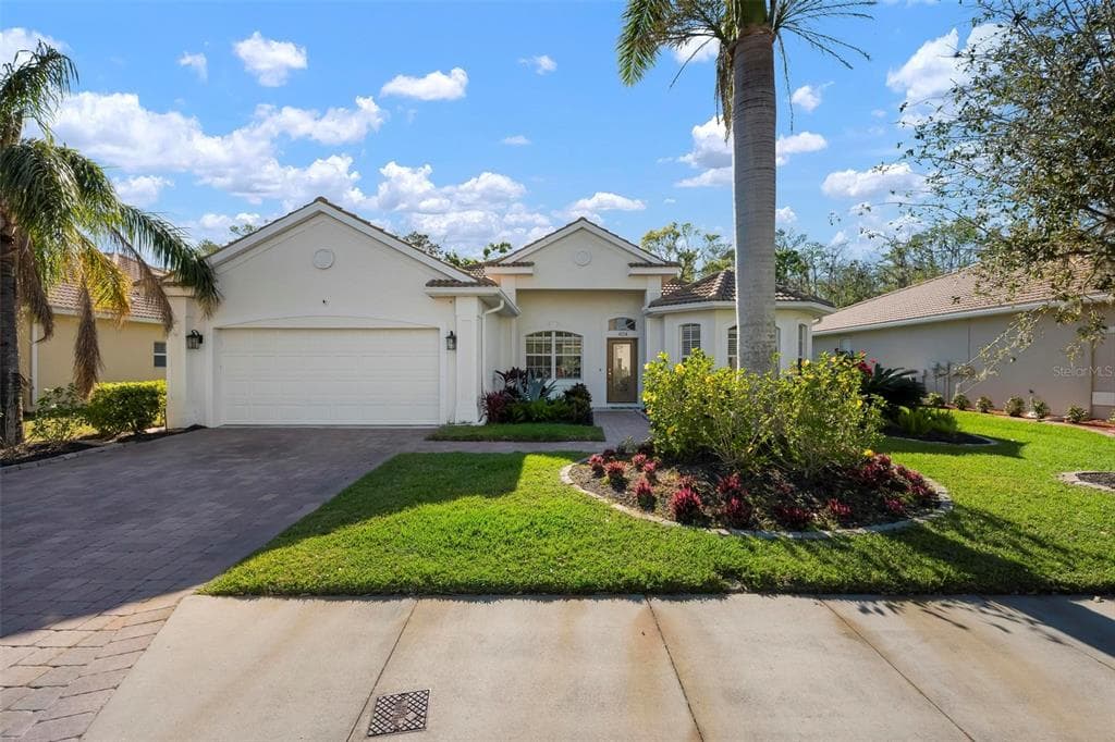 404 GOLDEN HARBOUR TRAIL BRADENTON, FL 34212