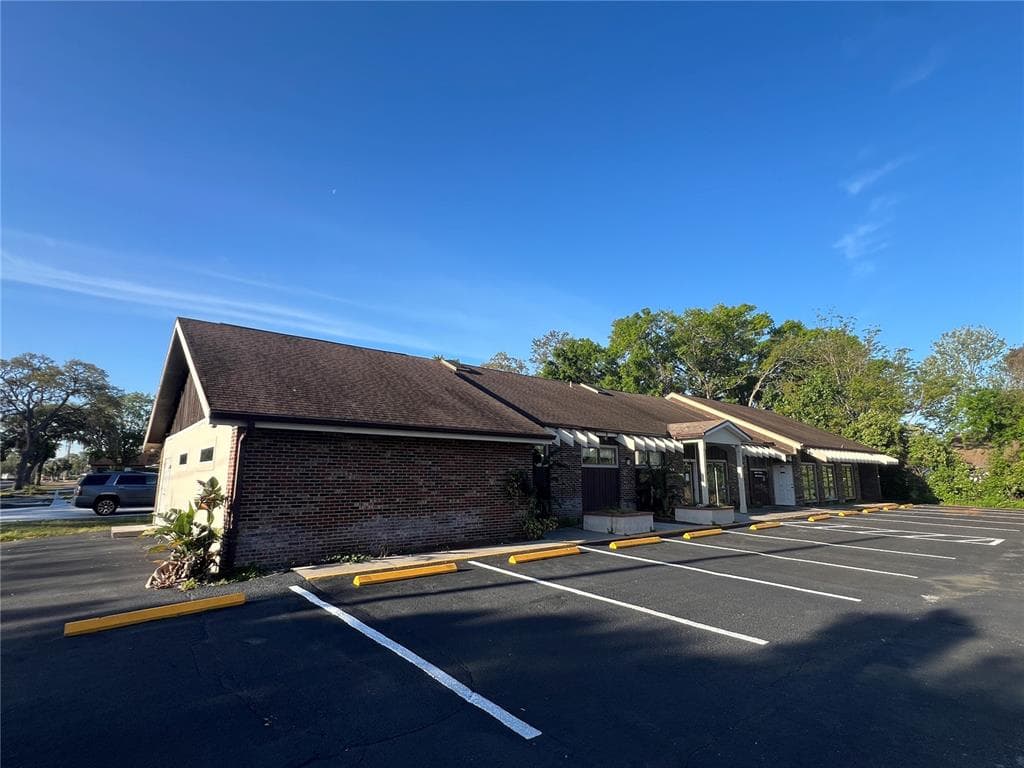5427 WATER STREET NEW PORT RICHEY, FL 34652