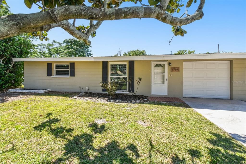 1764 ST CROIX DRIVE CLEARWATER, FL 33759