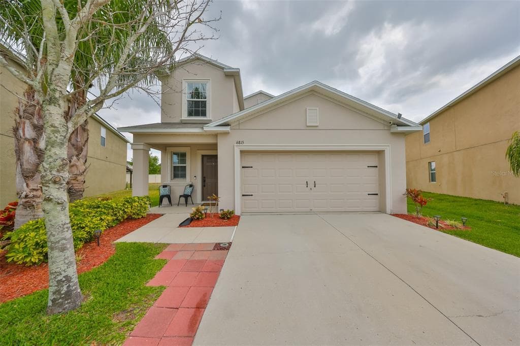 6815 BLUE MOON WAY SUN CITY CENTER, FL 33573