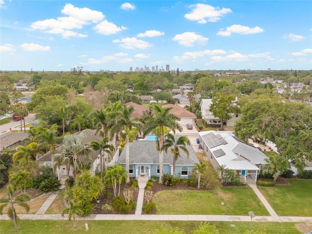 330 47TH AVENUE N ST PETERSBURG, FL 33703