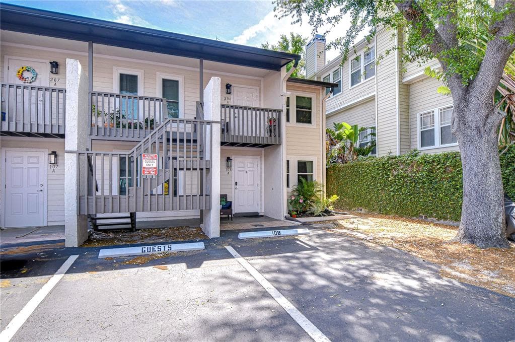 527 S LINCOLN AVENUE UNIT A108 TAMPA, FL 33609