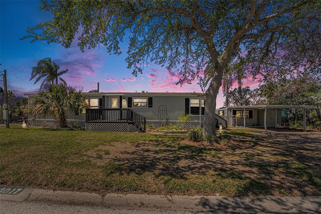 13017 PORT COURT HUDSON, FL 34667