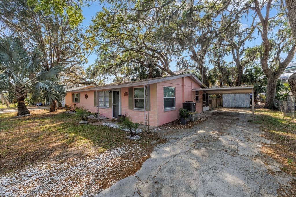 7819 CHASCO STREET PORT RICHEY, FL 34668