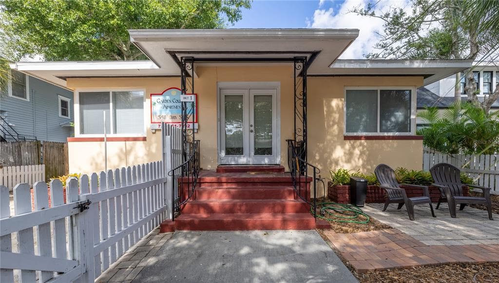 548 3RD STREET N ST PETERSBURG, FL 33701