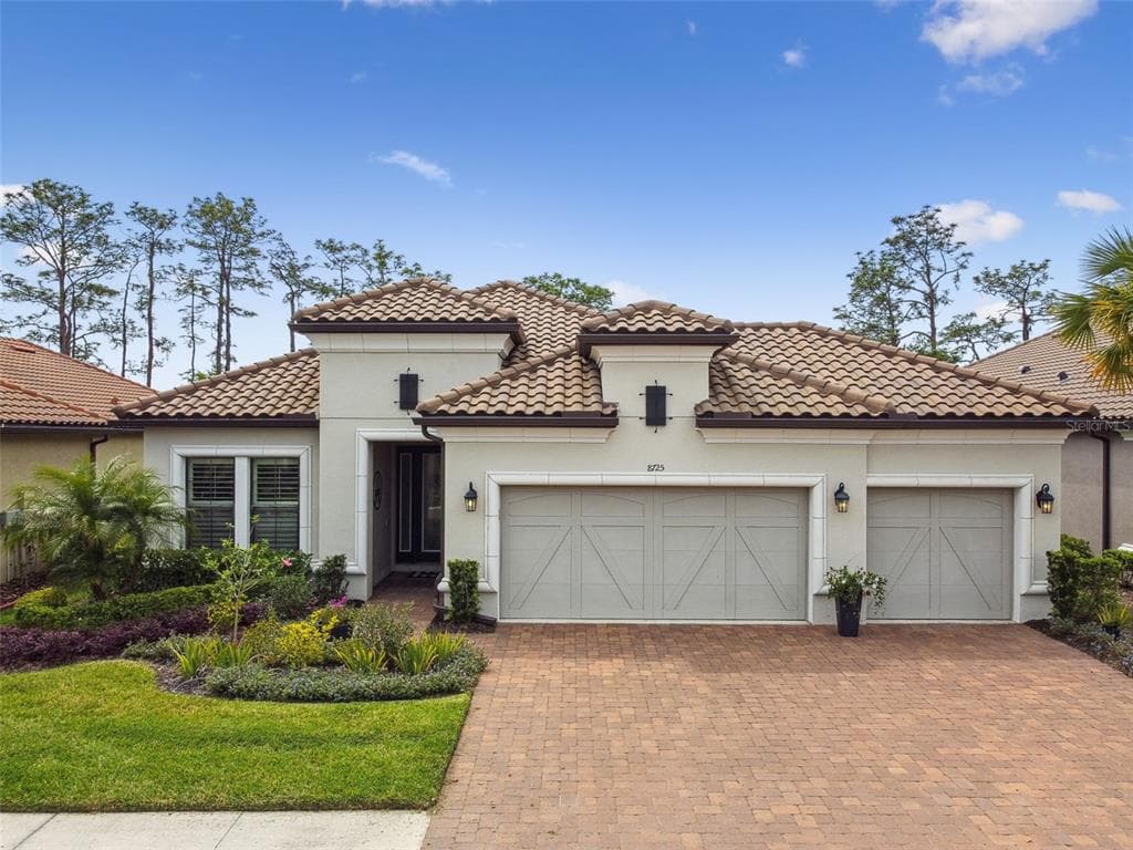 8725 SORANO VILLA DRIVE TAMPA, FL 33647