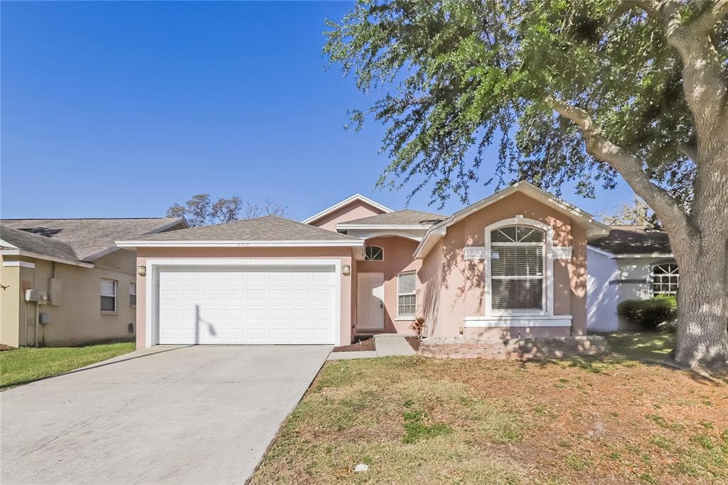 4714 LIMERICK DRIVE TAMPA, FL 33610