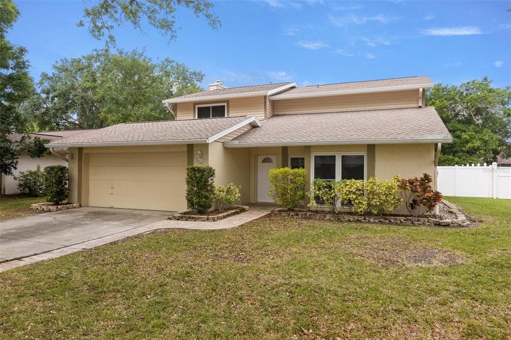 15906 COUNTRY PLACE