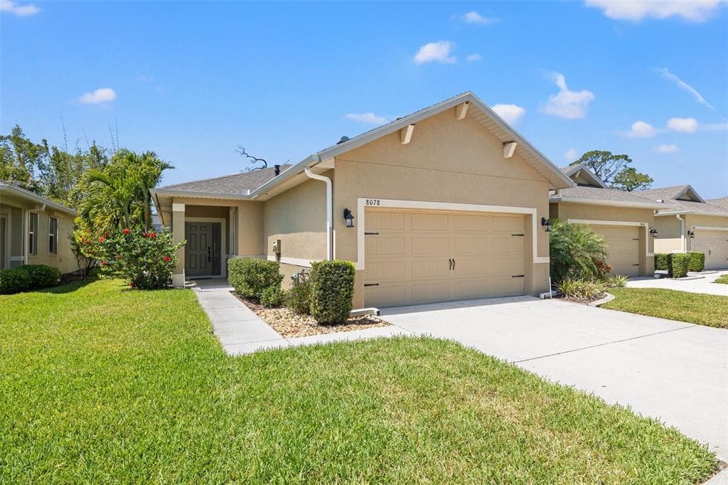 8078 PINE CREST STREET SEMINOLE, FL 33777