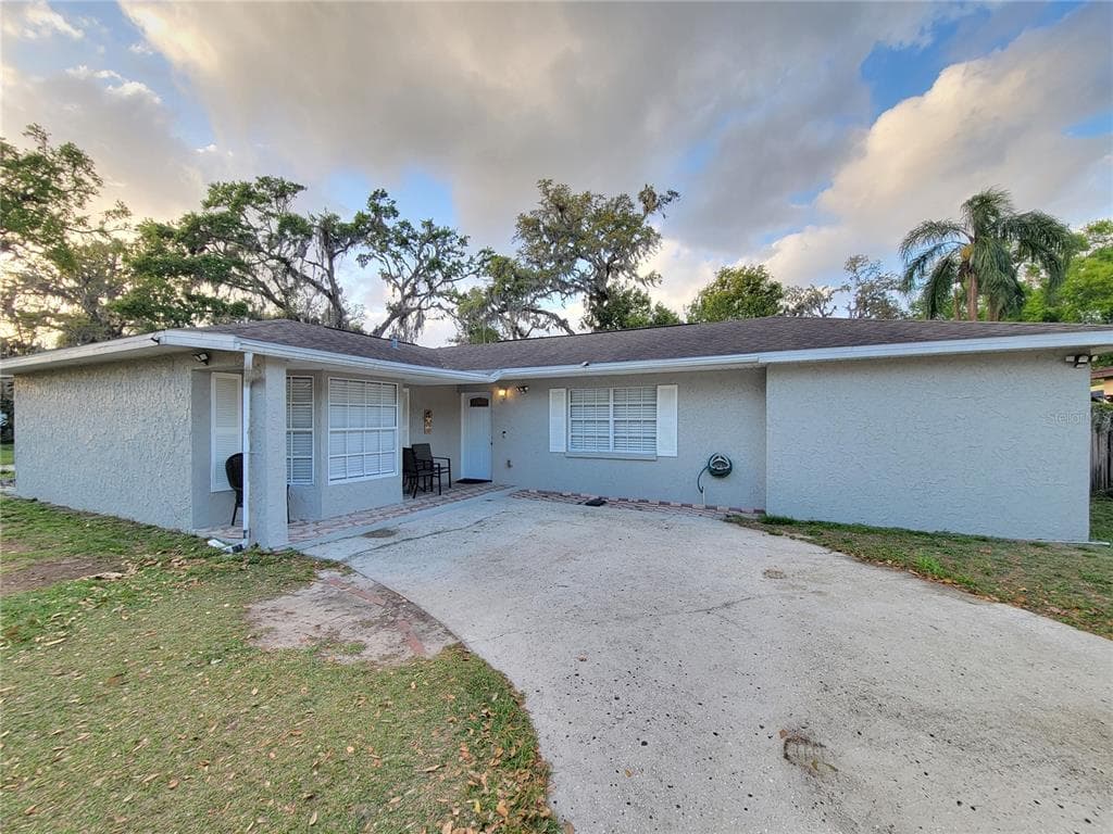 523 OAKBRIAR PLACE BRANDON, FL 33510