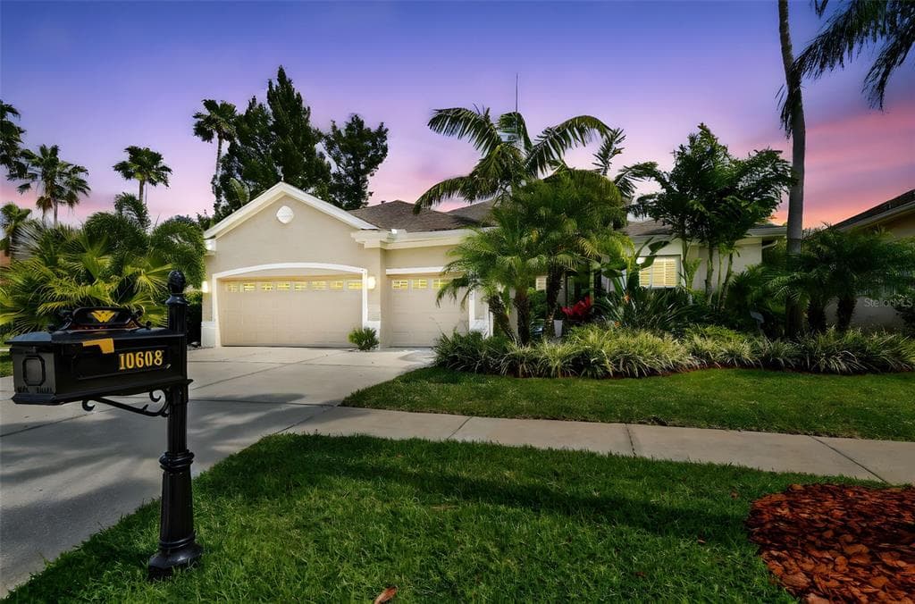 10608 GRETNA GREEN DRIVE TAMPA, FL 33626
