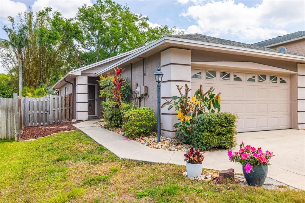 3574 RIDGE BOULEVARD PALM HARBOR, FL 34684