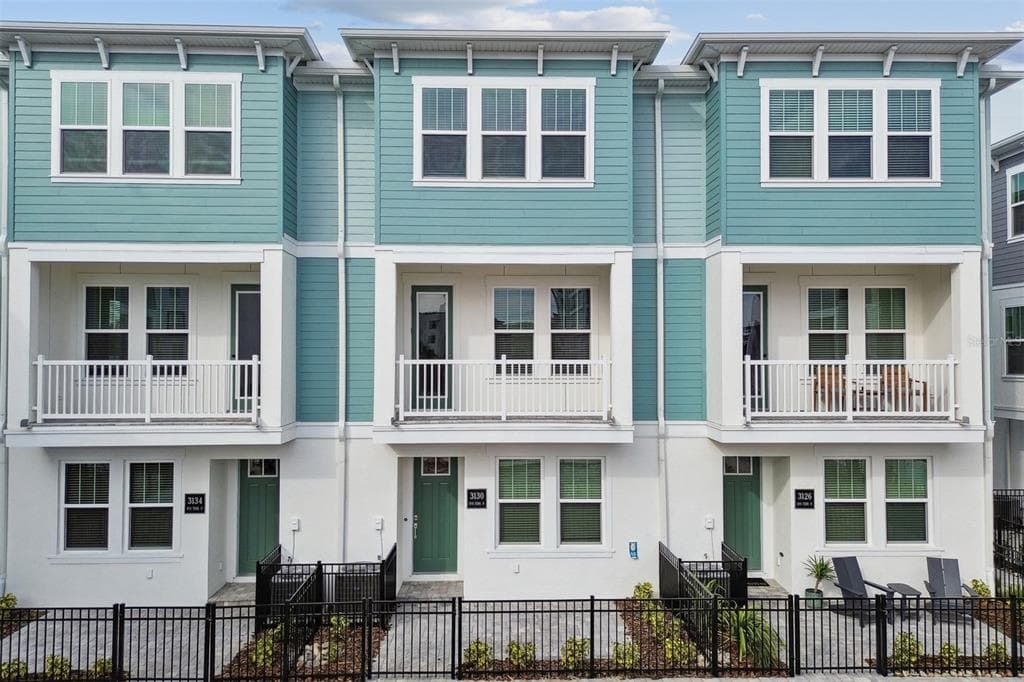 3130 4TH TERRACE N ST PETERSBURG, FL 33713
