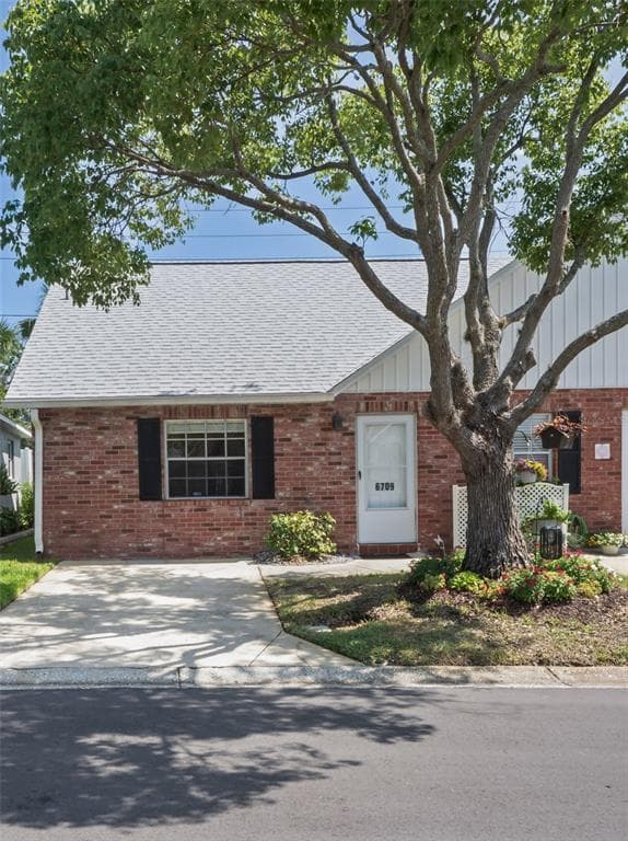 6709 DEVONSHIRE LN UNIT 10A NEW PORT RICHEY, FL 34653
