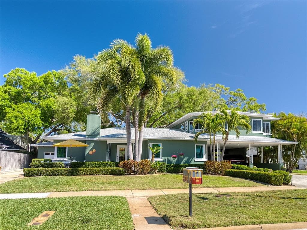 126 ORANGEWOOD DRIVE DUNEDIN, FL 34698