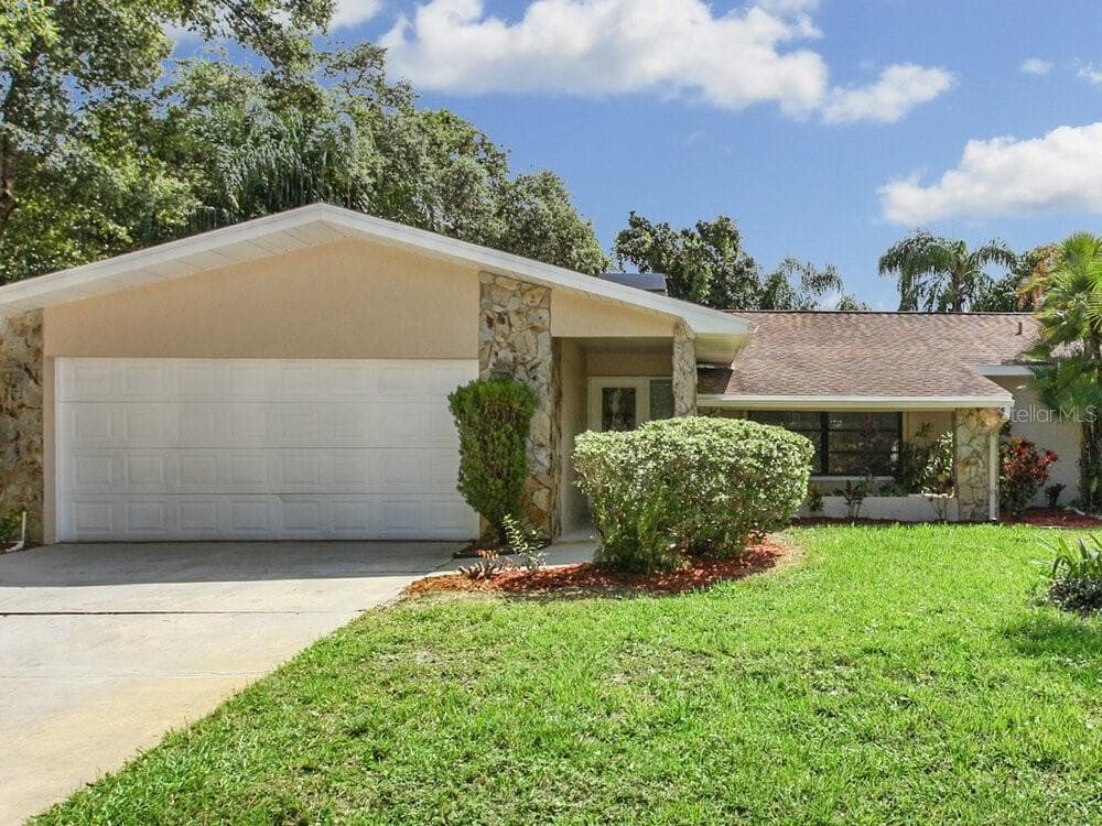 548 WINDING WILLOW DRIVE PALM HARBOR, FL 34683