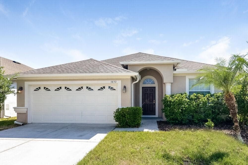 3852 WASHBURN PLACE WESLEY CHAPEL, FL 33543