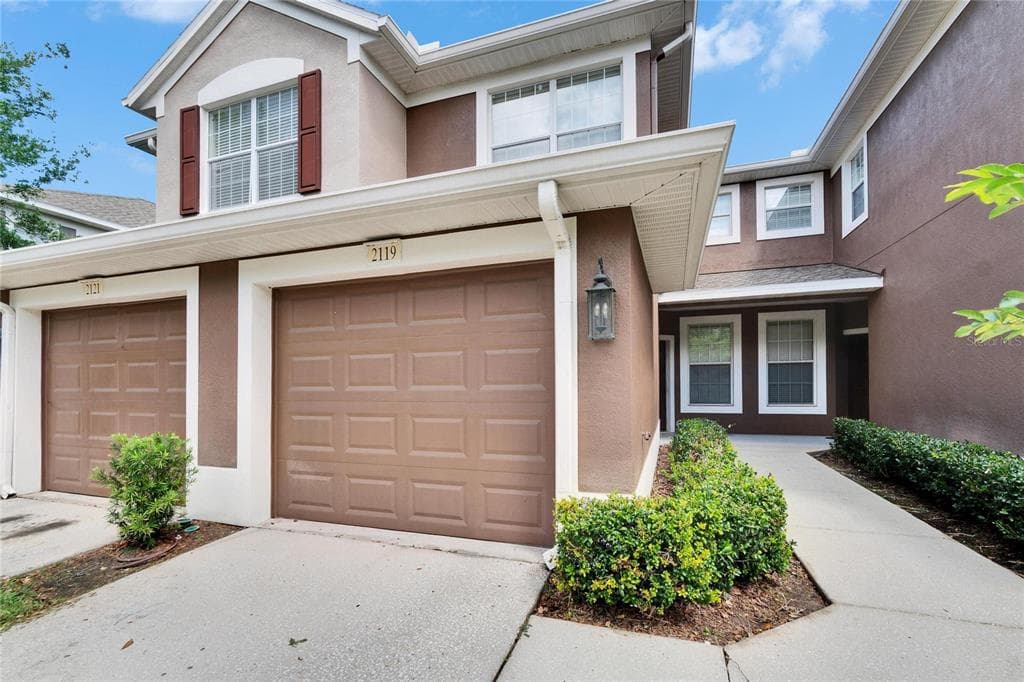 2119 KINGS PALACE DRIVE RIVERVIEW, FL 33578