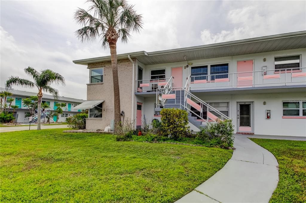 5876 21ST STREET N UNIT 10
