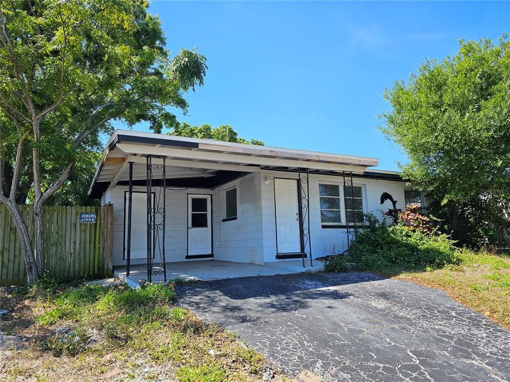 10408 118TH AVENUE LARGO, FL 33773