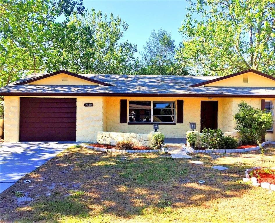 7439 COVENTRY DRIVE PORT RICHEY, FL 34668