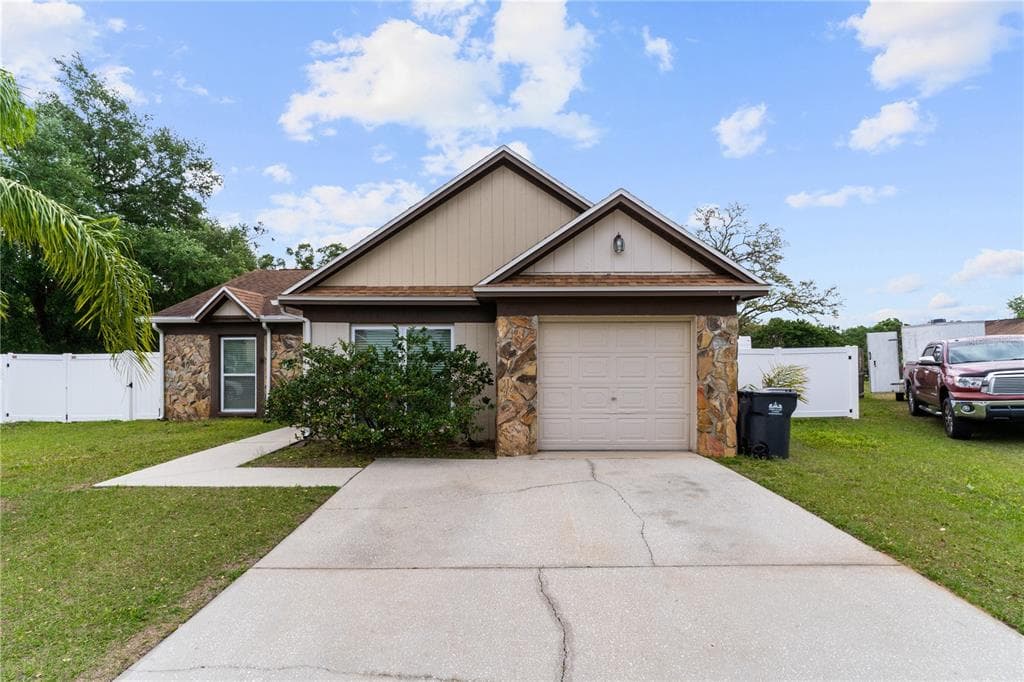 217 REGAL PARK DRIVE VALRICO, FL 33594