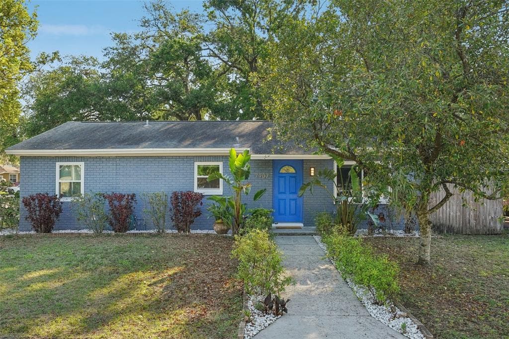 7907 N ROME AVENUE TAMPA, FL 33604