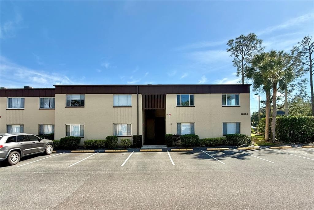 601 N KEENE ROAD UNIT P9 CLEARWATER, FL 33755