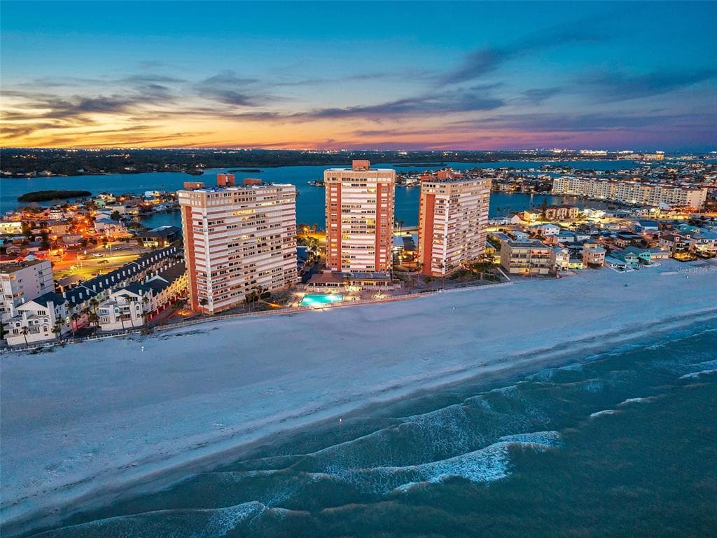 17920 GULF BOULEVARD UNIT 2004 REDINGTON SHORES, FL 33708