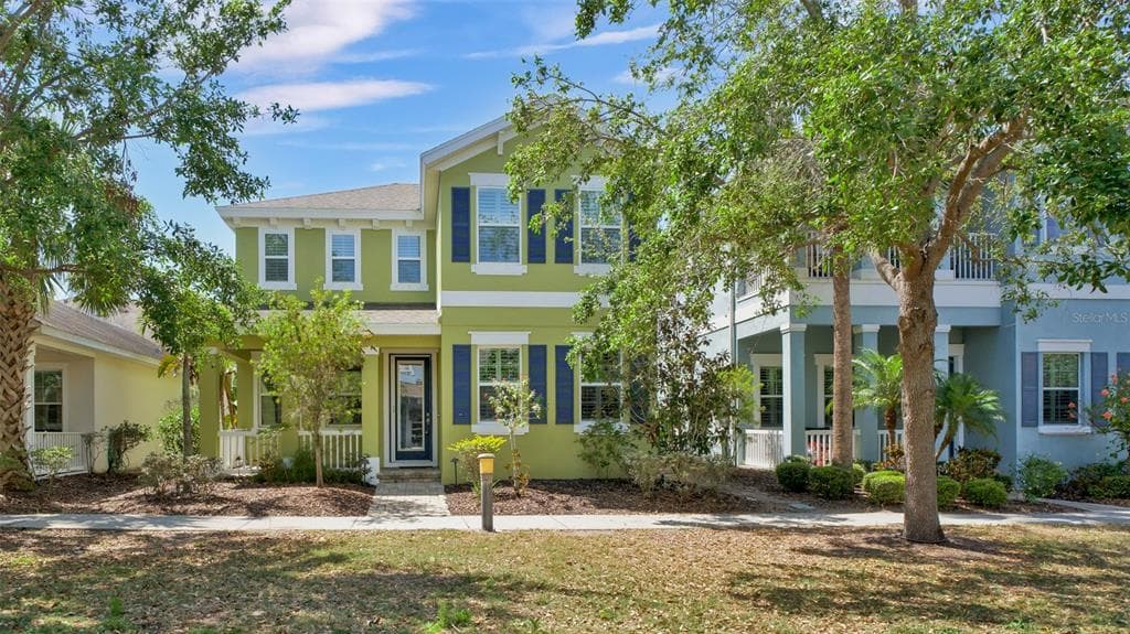 524 WINTERSIDE DRIVE APOLLO BEACH, FL 33572