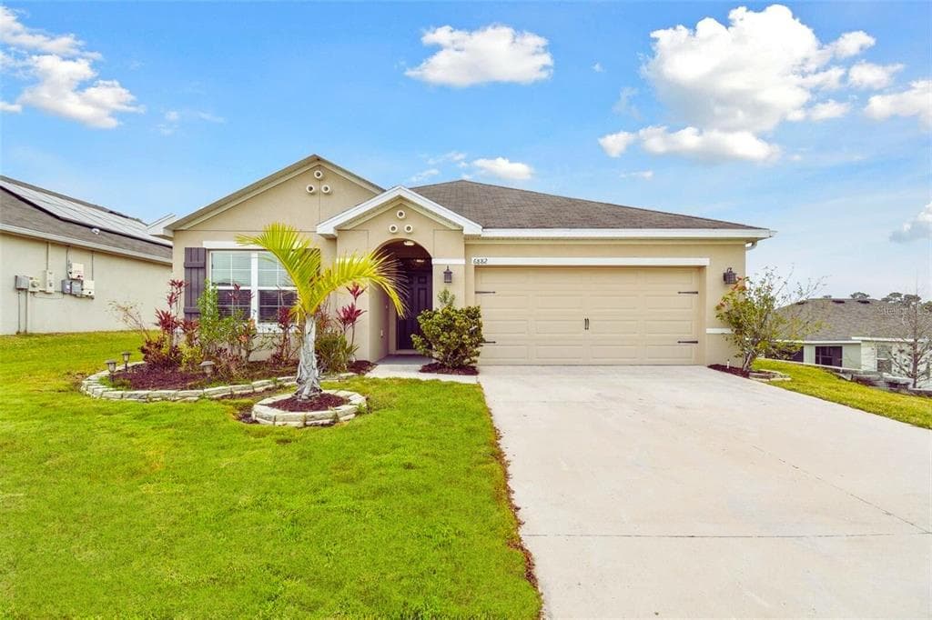 6882 SILVERADO RANCH BOULEVARD ZEPHYRHILLS, FL 33541