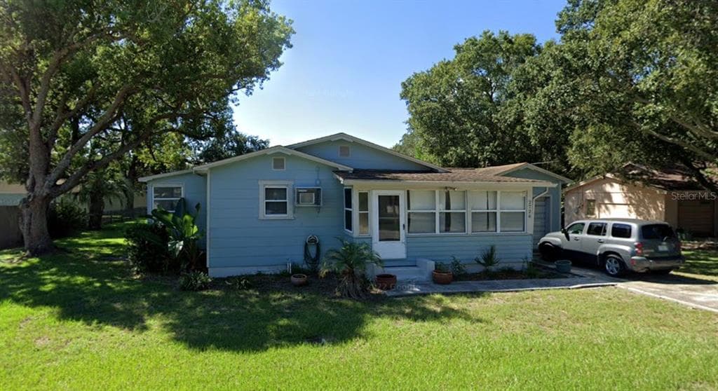 2726 PINEHURST AVENUE BELLEAIR BLUFFS, FL 33770