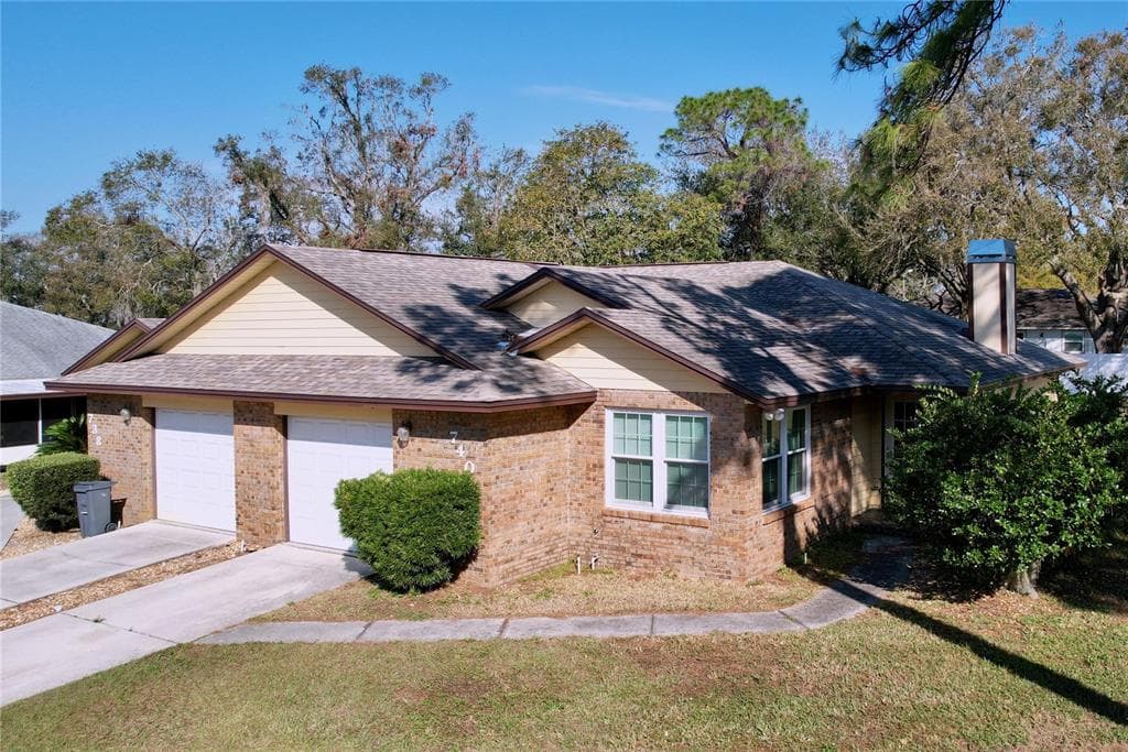 740 MIKASUKI DRIVE LAKELAND, FL 33813