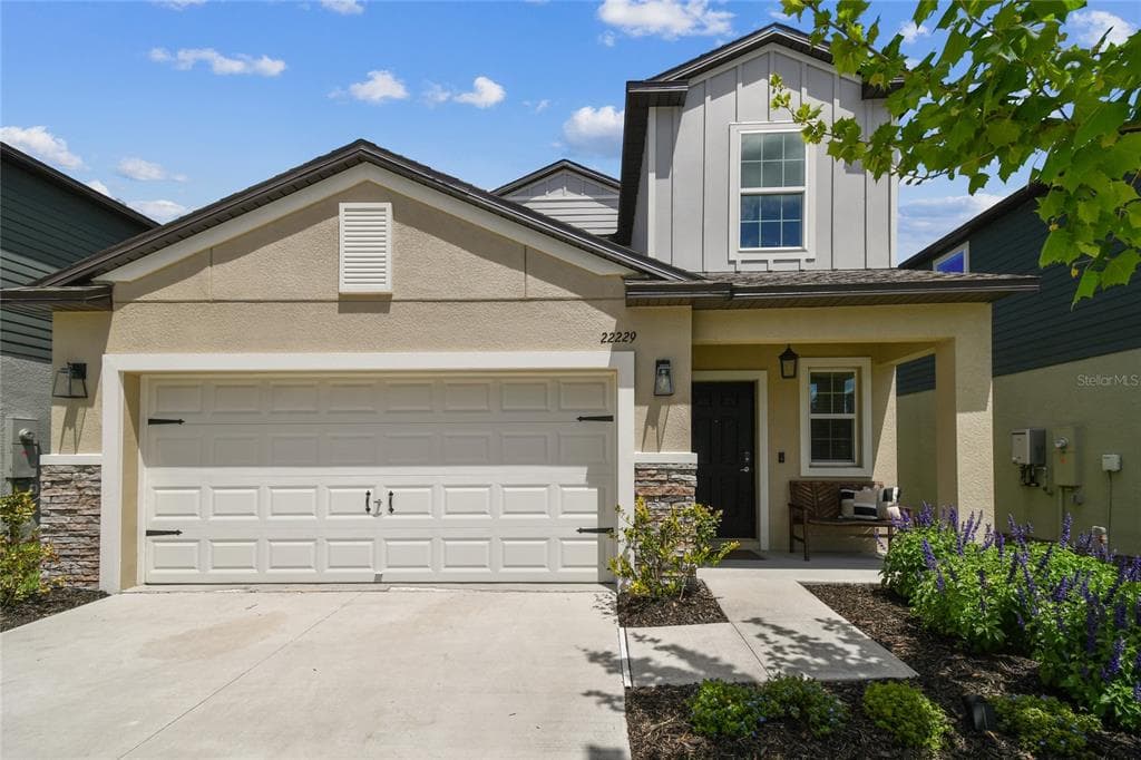 22229 STORYBOOK CABIN WAY LAND O LAKES, FL 34637